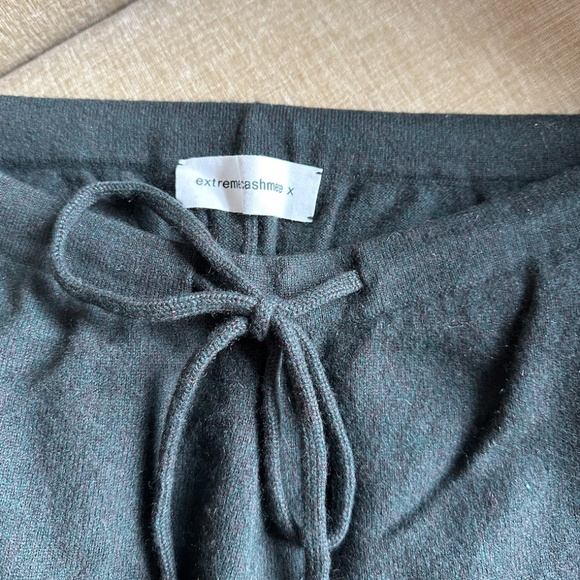 Extreme Cashmere - N°142 Run cashmere-blend sweatpants - Picture 4 of 4